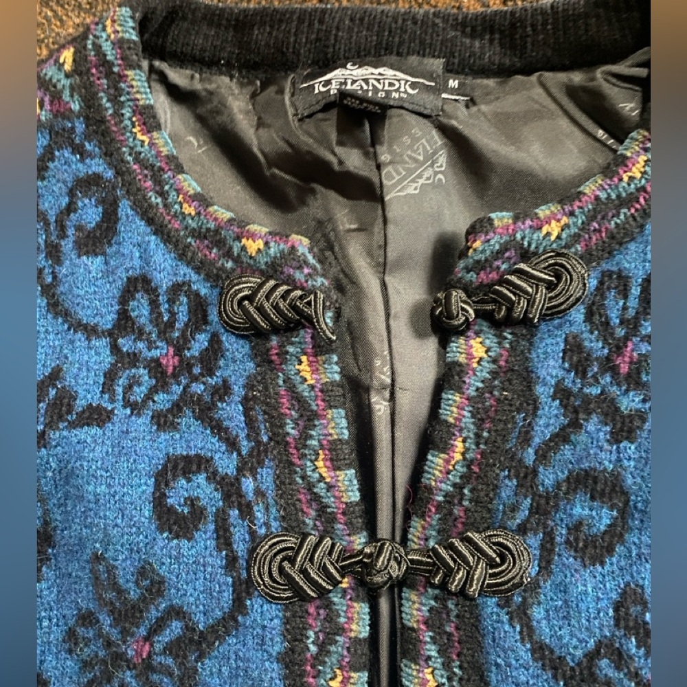 Icelandic Design Wool Jacket - Picture 2 of 6